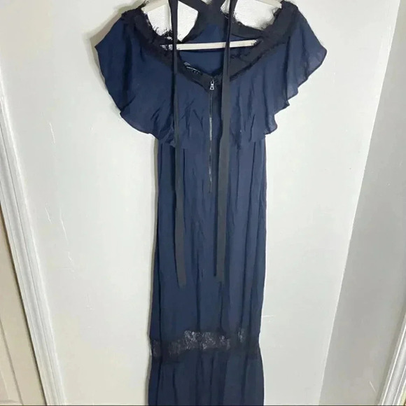 NWT Alice + Olivia Mitsy Black Navy Lace Dress - Picture 5 of 8